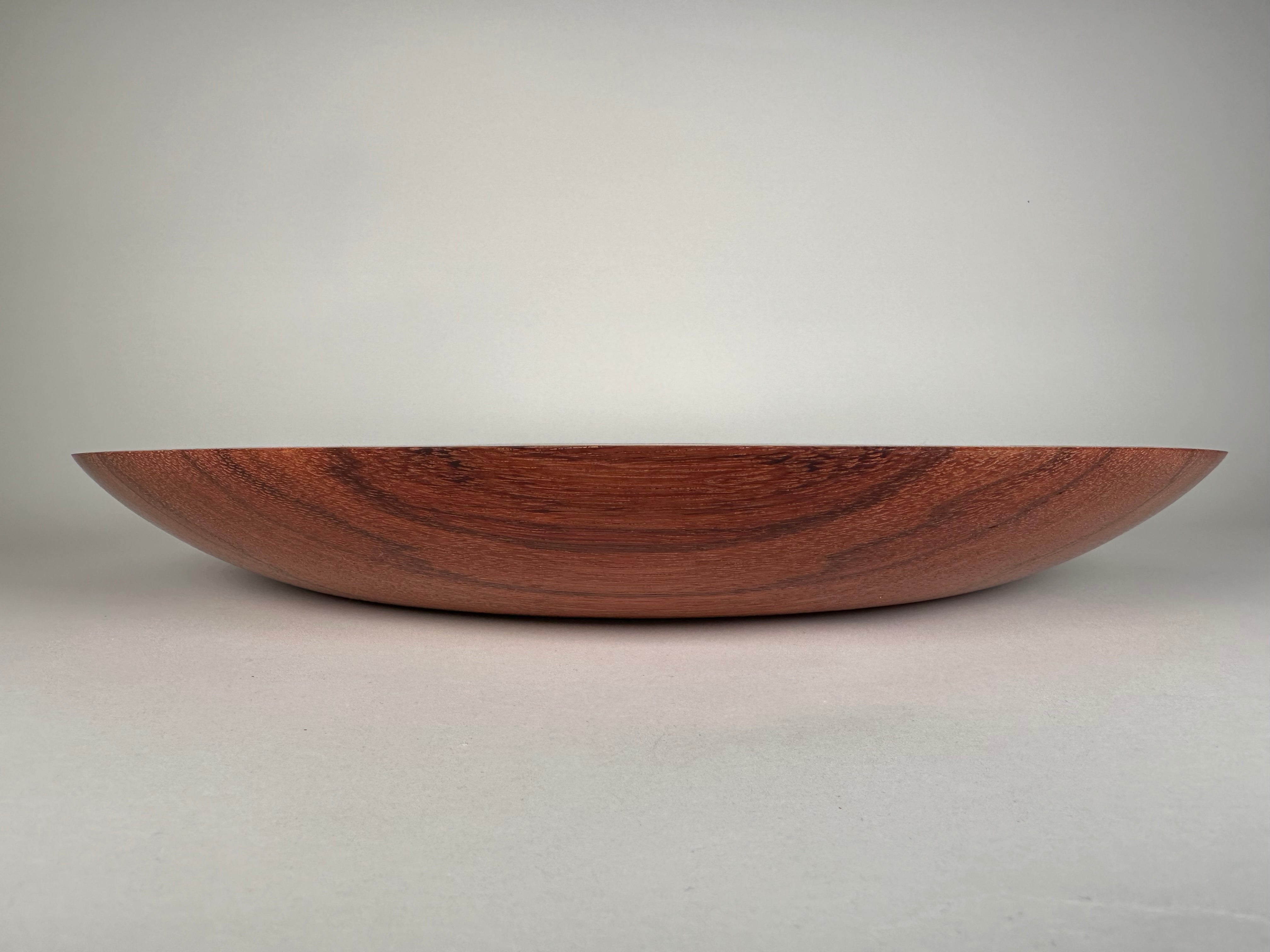 15” Ebiara Bowl - Side View